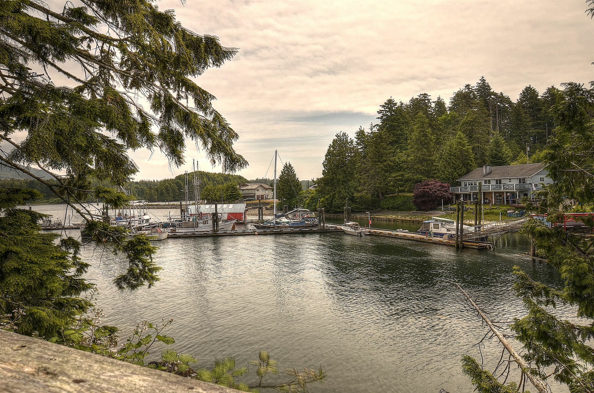 Waters Edge Shoreside