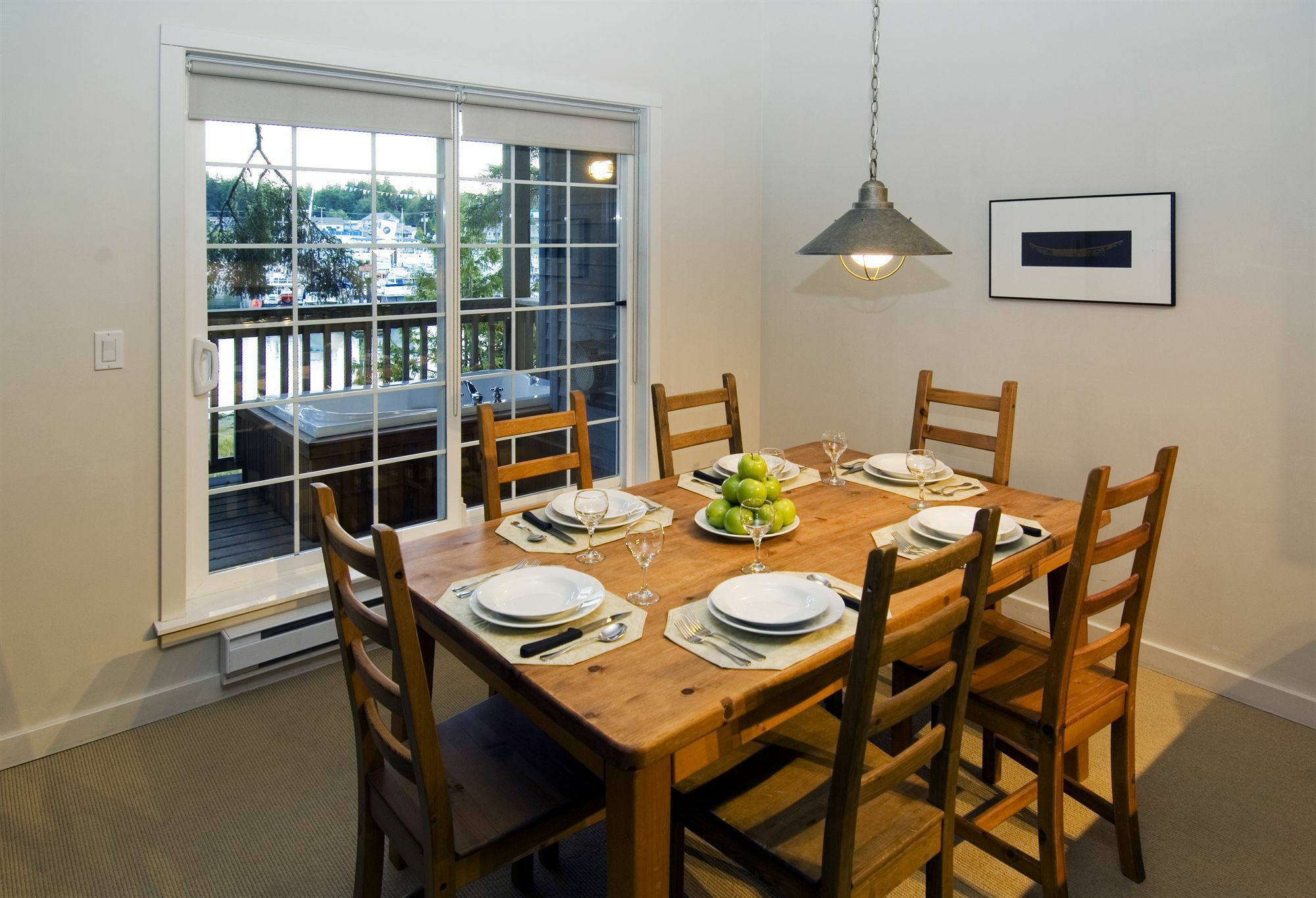 Hotel Waters Edge Shoreside 4*